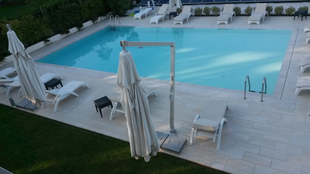 Villa Onofria ซีร์มิโอเน ภายนอก รูปภาพ